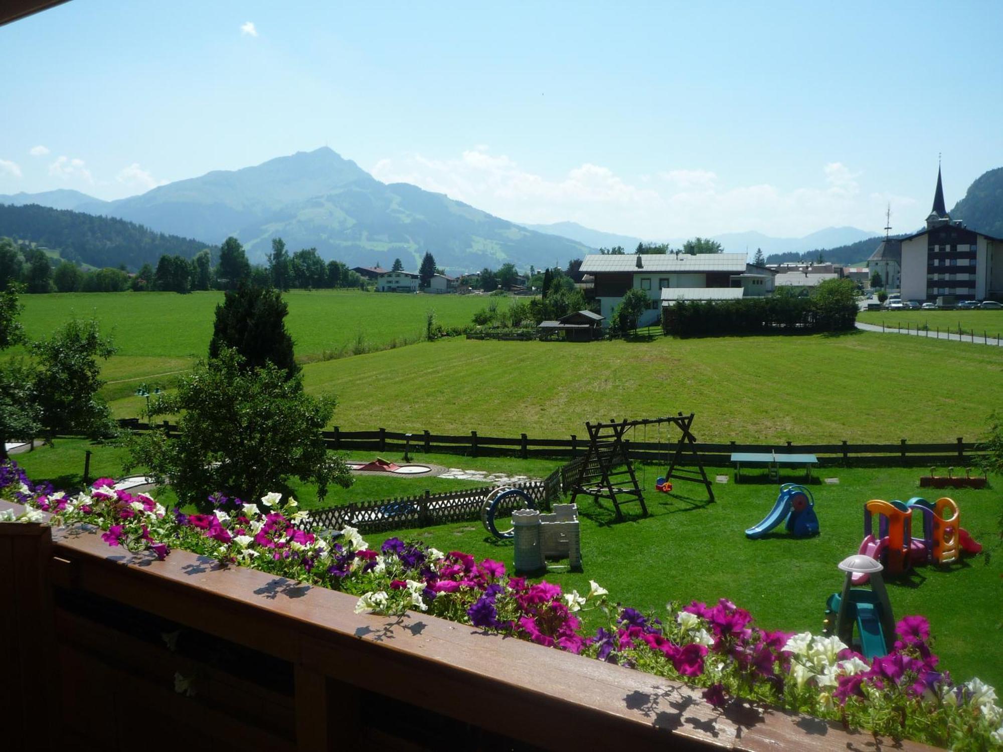 Hotel Neuwirt Kirchdorf in Tirol Esterno foto