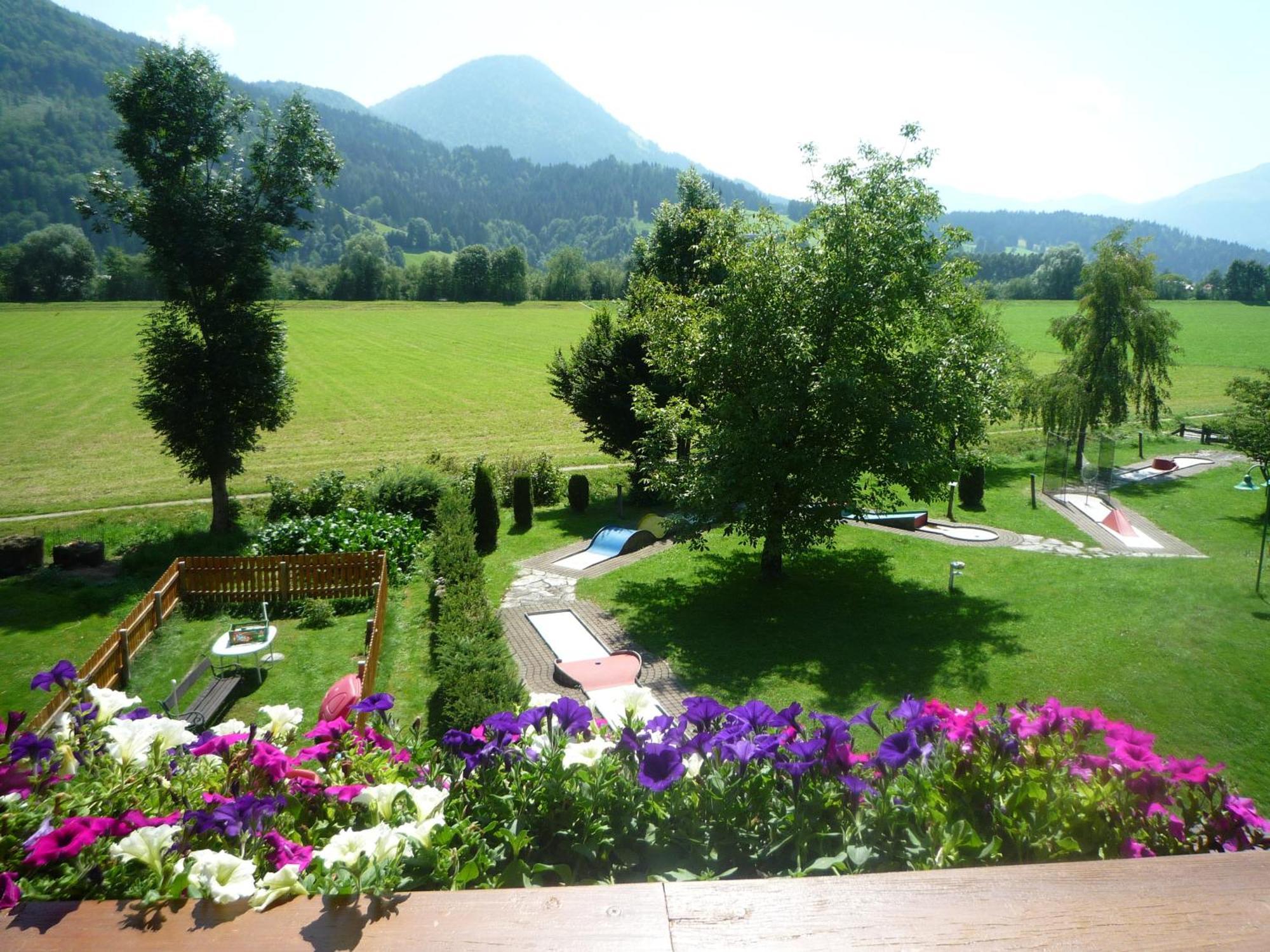 Hotel Neuwirt Kirchdorf in Tirol Esterno foto
