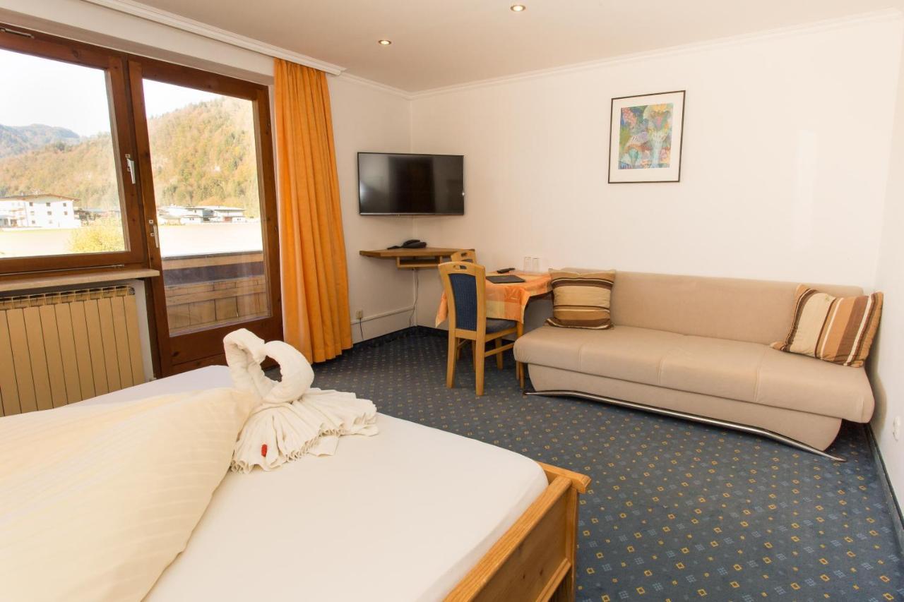 Hotel Neuwirt Kirchdorf in Tirol Esterno foto